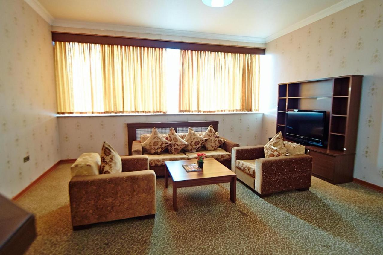 Grand Nakhchivan Hotel Extérieur photo